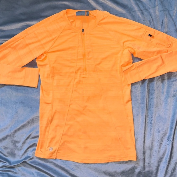 No Flaws! Athleta Pacifica Long Sleeve Dry Fit Size M - Picture 2 of 6